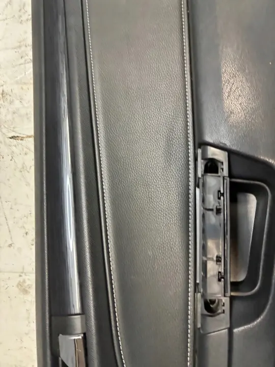 Panel de puerta delantera derecha OEM 13221168 Opel Astra H image 5