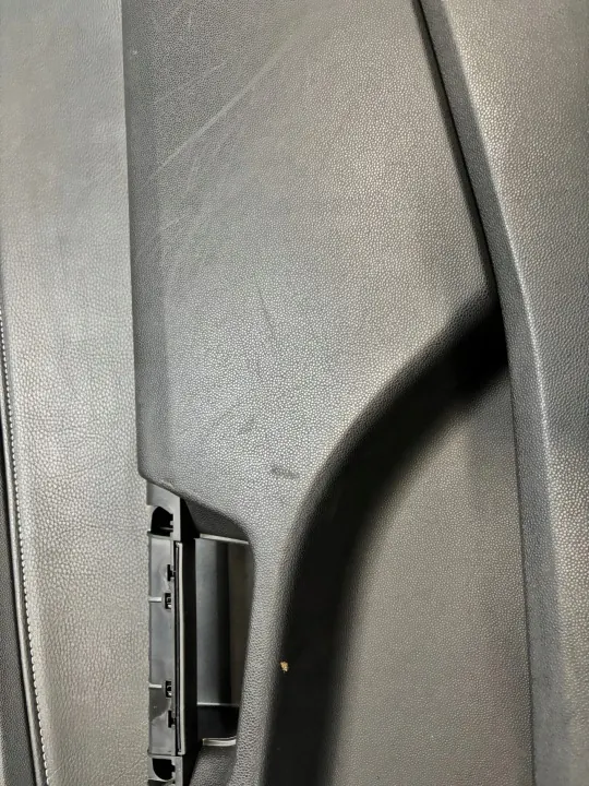 Panel de puerta delantera derecha OEM 13221168 Opel Astra H image 8