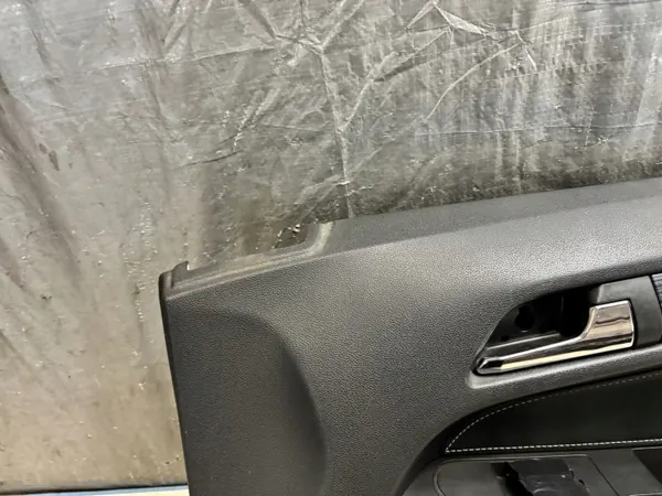Panel de puerta delantera derecha OEM 13221168 Opel Astra H image 9