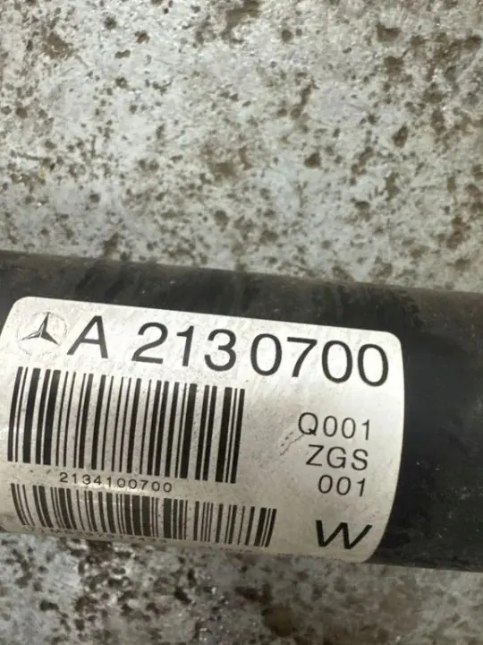 Mercedes E W213 Vetoakseli OEM A2130700 - Käytetty image 4