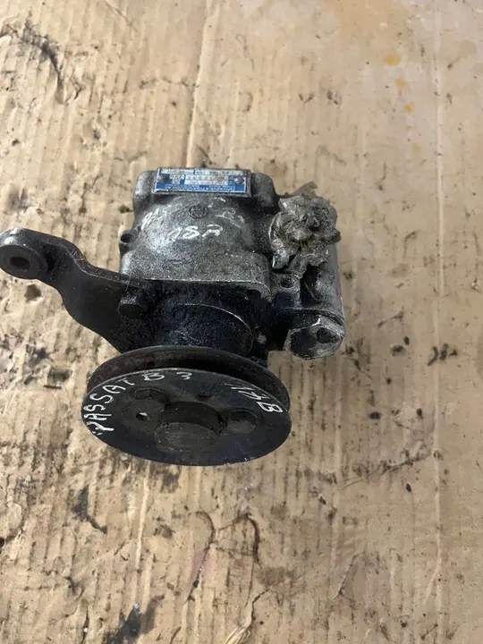 Bomba de direção assistida VW PASSAT b3 1.8B OEM 7671955140 image 2