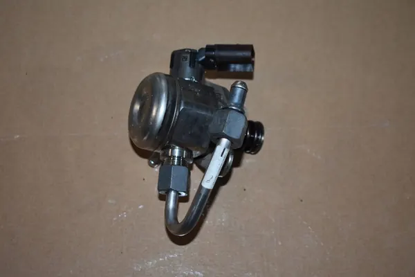 Mercedes Injectiepomp OE A2600700500 image 2