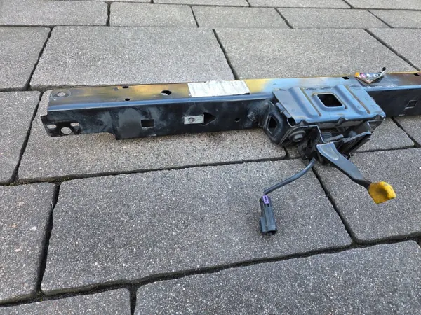 OEM 13371992 Barra superior cinto + fechadura Opel Zafira C image 3