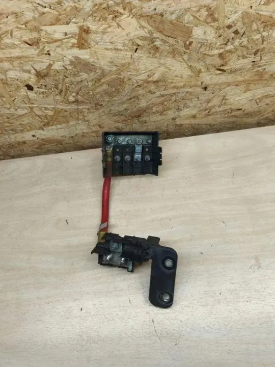 Porsche Batteriesicherung OEM 971937753 - Gebraucht image 3