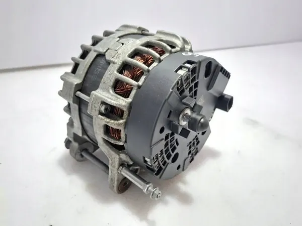 Volkswagen Golf VII 2018 Alternator 1.6TDI DGT image 7