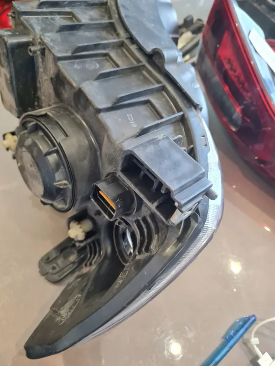 TYC 20-12774-05-9 Faros image 5