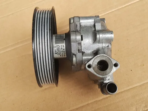 OEM CGK servostyrpump för Audi A4 B8, A5 8T, Q5 8R image 4