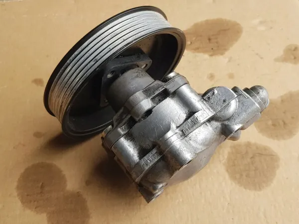 OEM CGK servostyrpump för Audi A4 B8, A5 8T, Q5 8R image 9