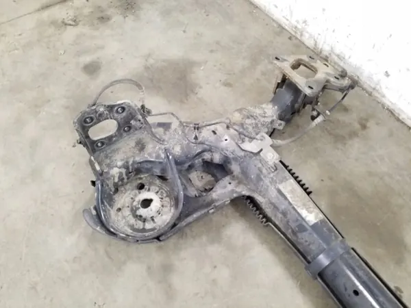 Citroen Berlingo Hinterachsträger OEM ARA276267 - Gebraucht image 4