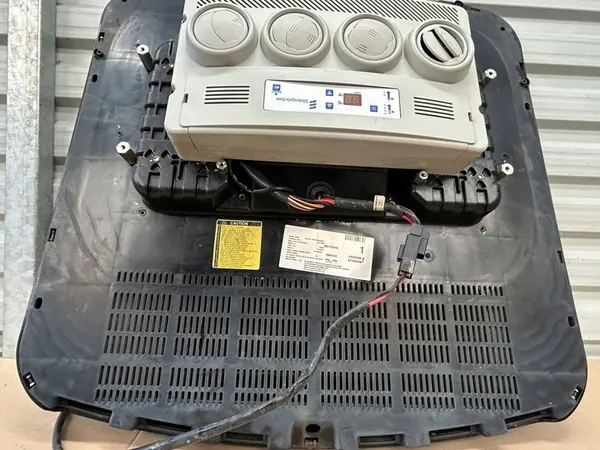 Climatiseur de Parking Eberspaecher Cooltronic 1400 image 5