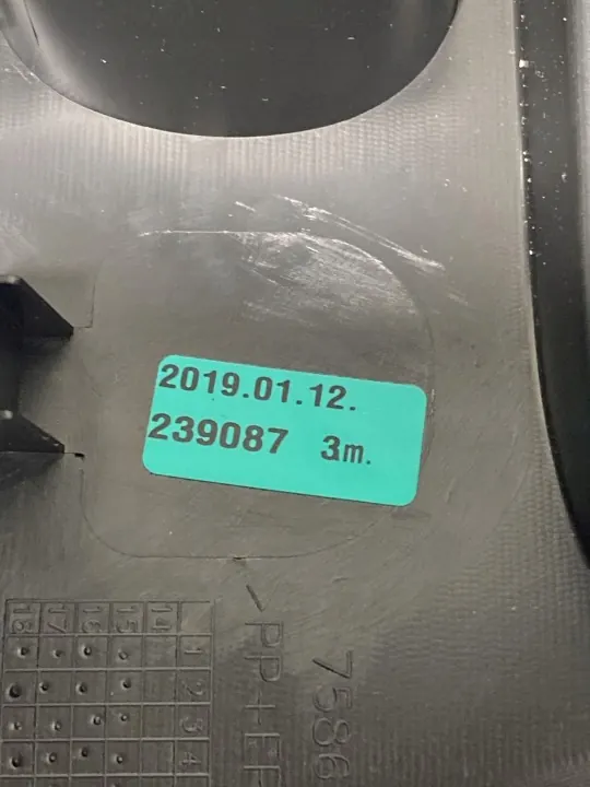 Suzuki Vitara Getränkehalter OEM FBZ17855 - Gebraucht image 4