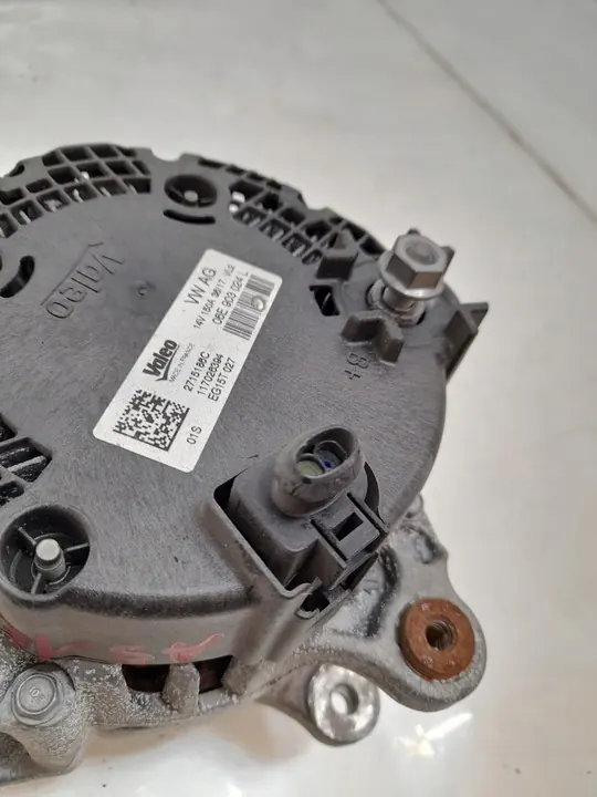 Audi A5 18- Vaihtovirtageneraattori 06E903024L image 6