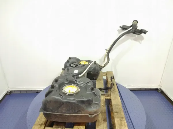 Skoda Kodiaq brandstoftank OEM 5QF201021JT - Gebruikt image 4