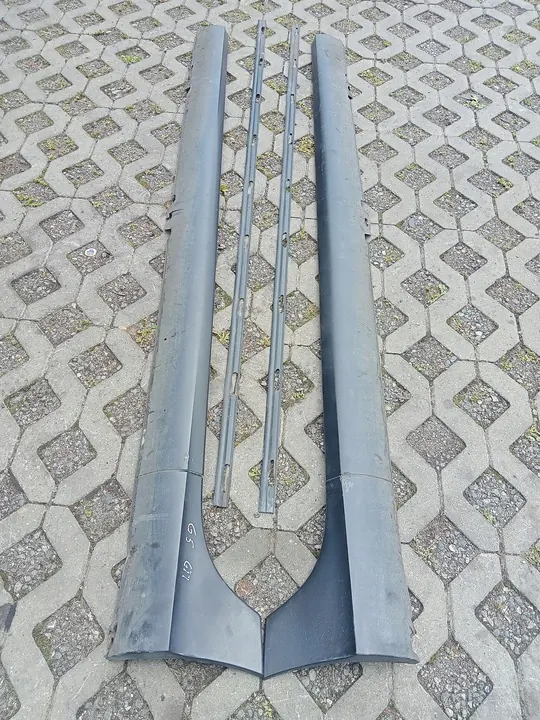 VW Golf V GTI Dorpels Set image 2