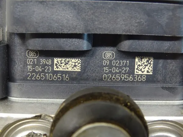 ABS-pomp OEM 670032973 voor Maserati Ghibli III image 4
