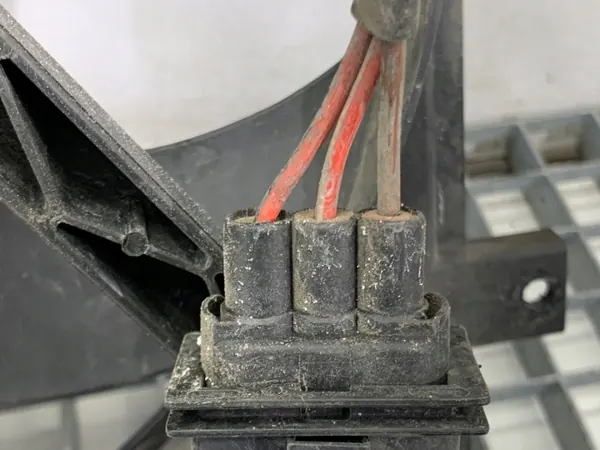 Radiatorventilator OEM 6Q0121207N voor Skoda Fabia II 1.4 image 3