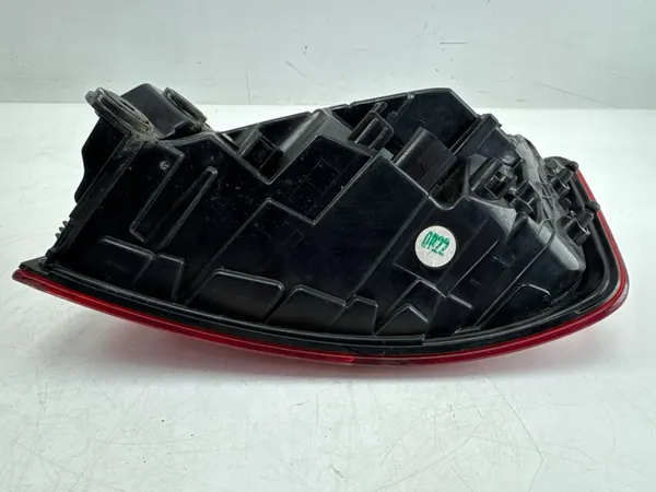 AUDI A3 8V5 Sedán Luz Trasera Izquierda image 10