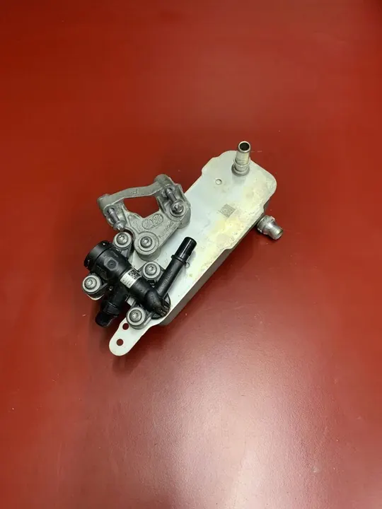 2019 BMW X3 G01 Radiateur d'huile de transmission 17218607245 image 2