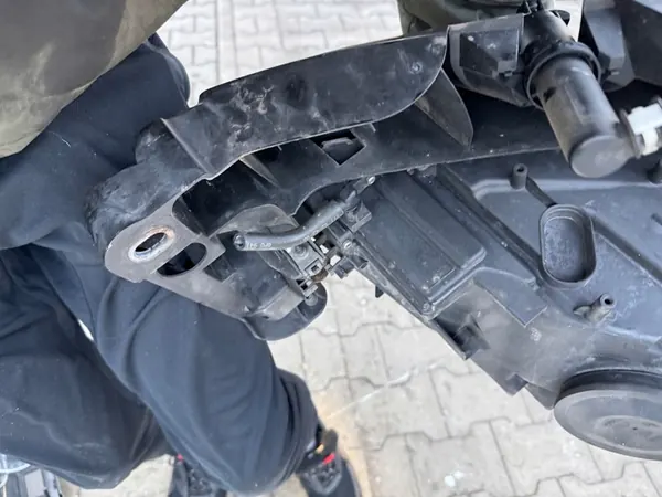 AUDI A3 8P 08- LIFT FARO BI-XENÓN IZQUIERDO 8P0941003A image 6