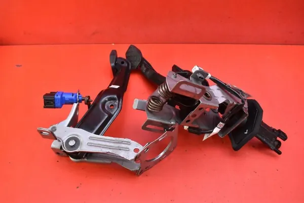 Kytkin- & Jarrupoljin OEM S0855 Mazda MX-5 ND image 3