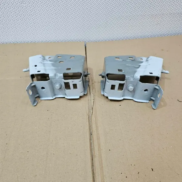 Support d'aile OEM 631429931R/631438806R Gauche/Droit image 5