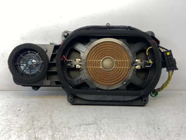 Système audio OEM A2048205002 pour Mercedes-Benz C W204 image 3