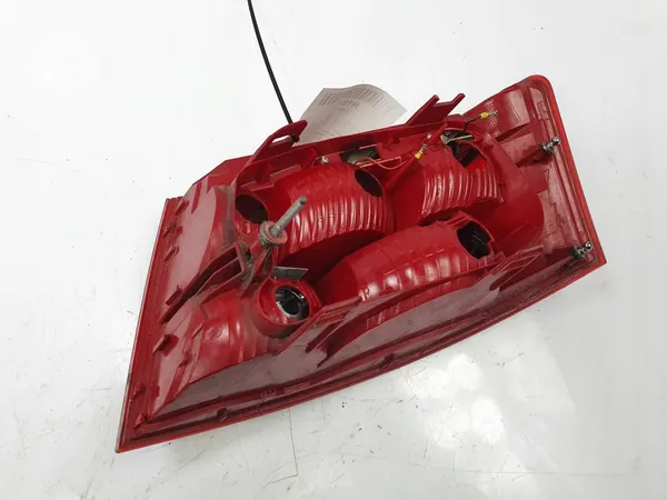 Lámpara Trasera Izquierda Audi A6 C6 image 2