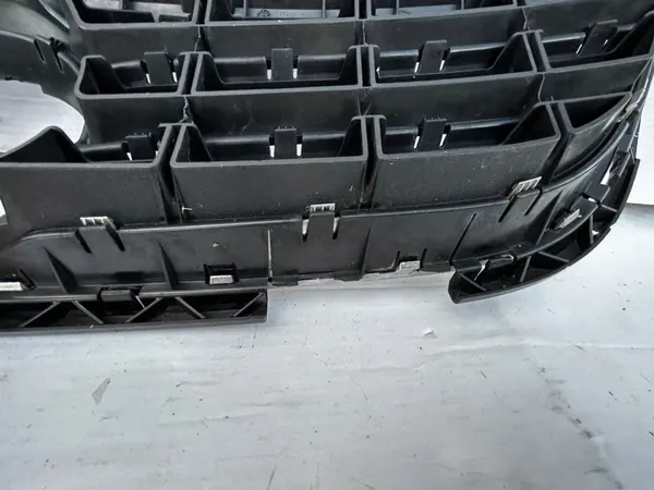 VW Touareg 7L Front Grill A-NEX image 9