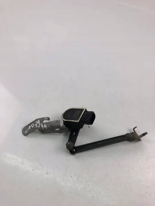 Hinterer linker Niveausensor OEM 32212657 für Volvo XC40 image 2