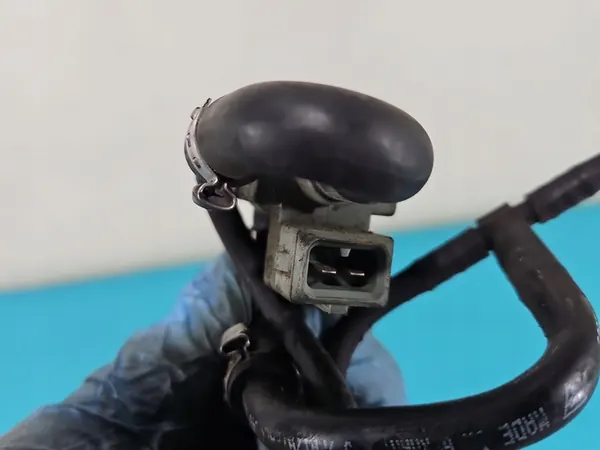 Válvula de Vácuo Porsche Cayenne II 4.8 V8 Turbo OEM 72290800 image 7