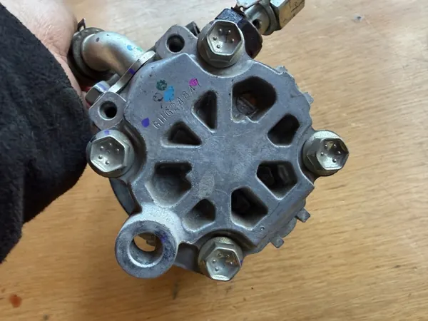 Bomba de dirección OEM GMC16611 Toyota Hilux 2.8 D-4D image 6