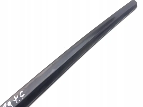 Tesla Model 3 Heckscheibenleiste OEM 1080074500I image 5