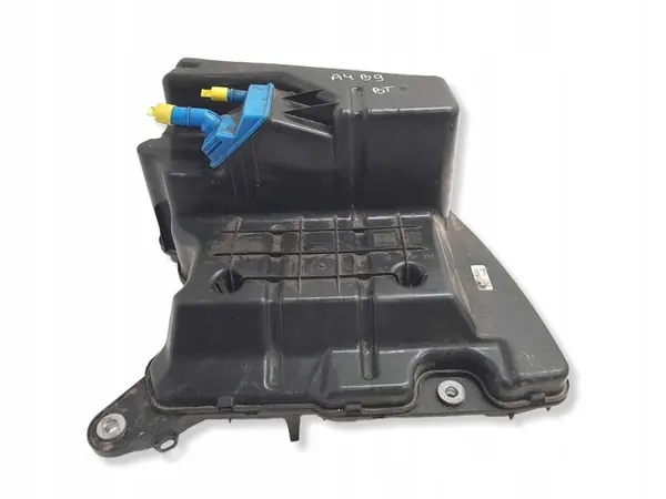 AdBlue-tank Audi A4 B9 OEM 8W0131878BT image 2