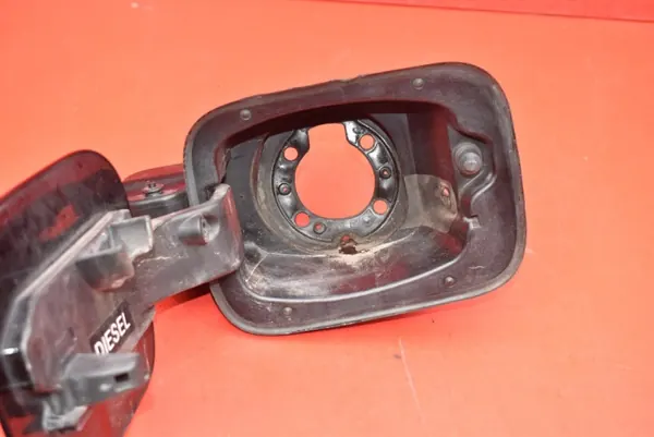 Polttoainekansi OEM 81596-3Z000 Hyundai i40:lle 2011-2015 image 10