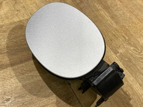 Trappe de réservoir OEM KPLA9D214BA pour Land Rover Range Rover Evoque image 4