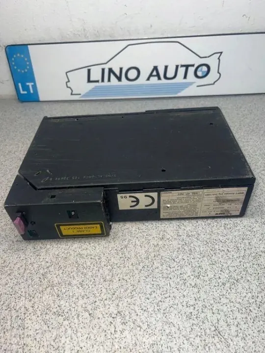 BMW CD-vaihtaja OEM 65128361584 E46 Coupé:lle image 4