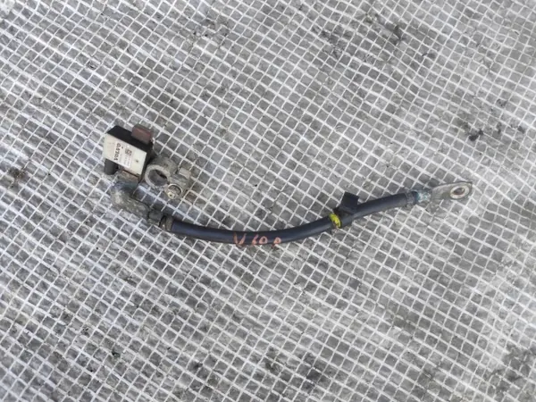 Volvo 30659783 Minusklem Zekering voor S60 II V60 image 4