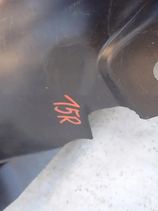 RENAULT CLIO IV 12- Right Front Wheel Arch image 6