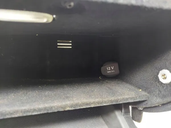 Guante pasajero Mercedes W204 OEM A2046802691 image 8