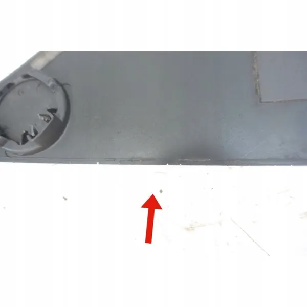 SEAT OEM 5F0807487B Moldura Para-choques Traseira - Usado image 4