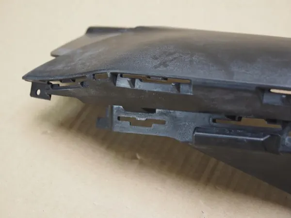 Mercedes GLC W253 Onderste rechter bumpercover OEM A2538858000 image 3