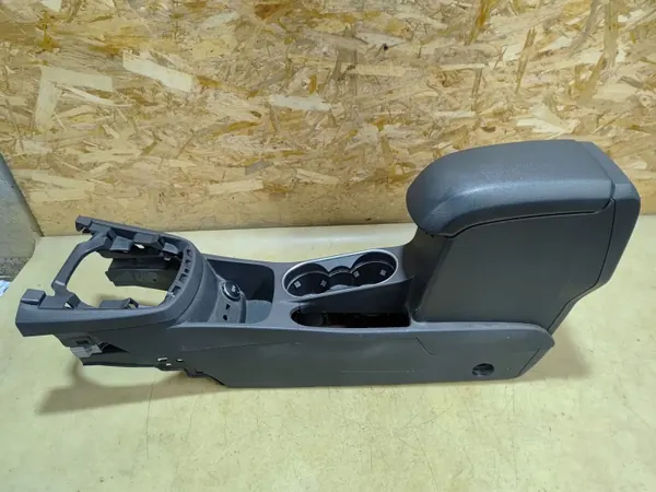 Reposabrazos consola central FIESTA MK7 LIFT OEM image 10