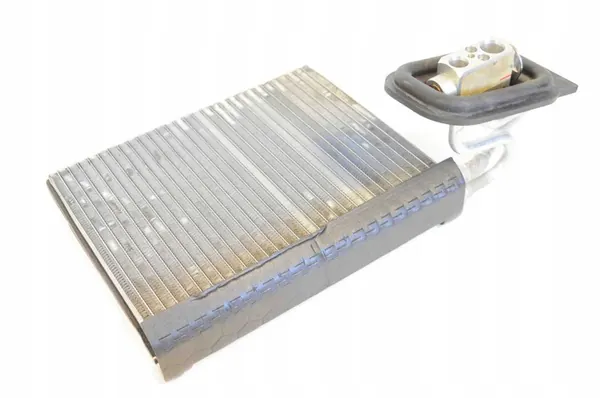 Radiador de Aire Acondicionado BMW X6 (E71, E72) OEM 9187630 image 2