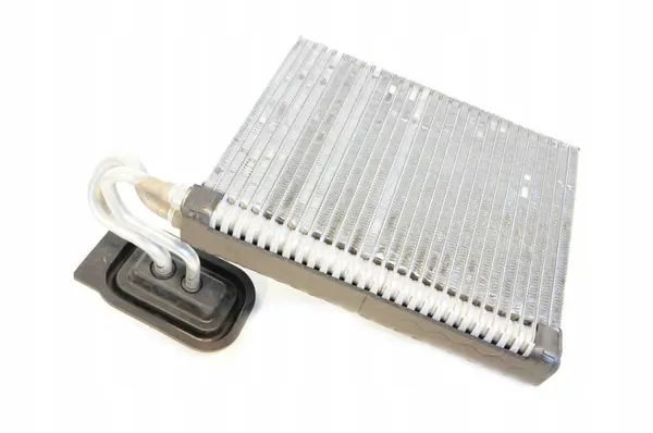 Radiador de Aire Acondicionado BMW X6 (E71, E72) OEM 9187630 image 3