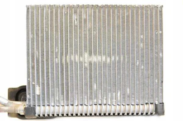 Radiador de Aire Acondicionado BMW X6 (E71, E72) OEM 9187630 image 5