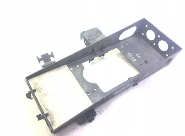 OEM 2203949 Soporte de bastidor Scania - Usado image 3