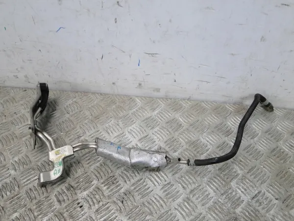Brandstofdruksensor OEM 06Q131552F voor Audi Q3 image 2