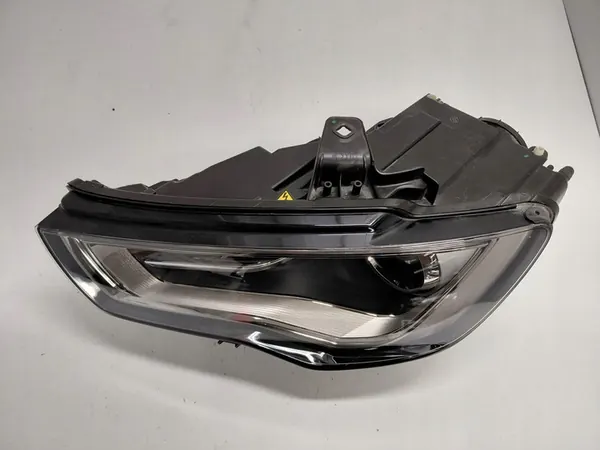 Faros izquierdo Xenon LED Audi A3 8V Sedan OEM image 2