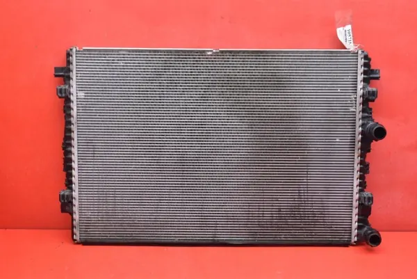 Radiateur d'eau OEM 5WA121251D pour Skoda Octavia 4 image 2