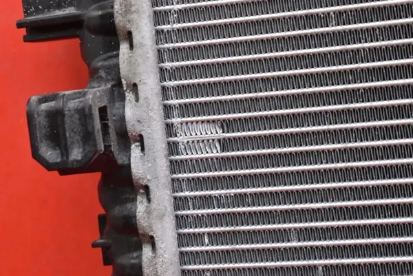 Radiateur d'eau OEM 5WA121251D pour Skoda Octavia 4 image 3